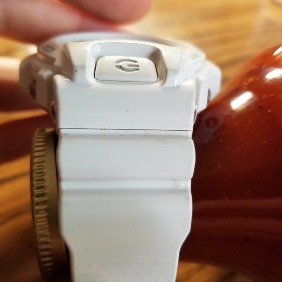 Casio 3230 Black Screen All White Watch Eminem - Picture 7 of 7